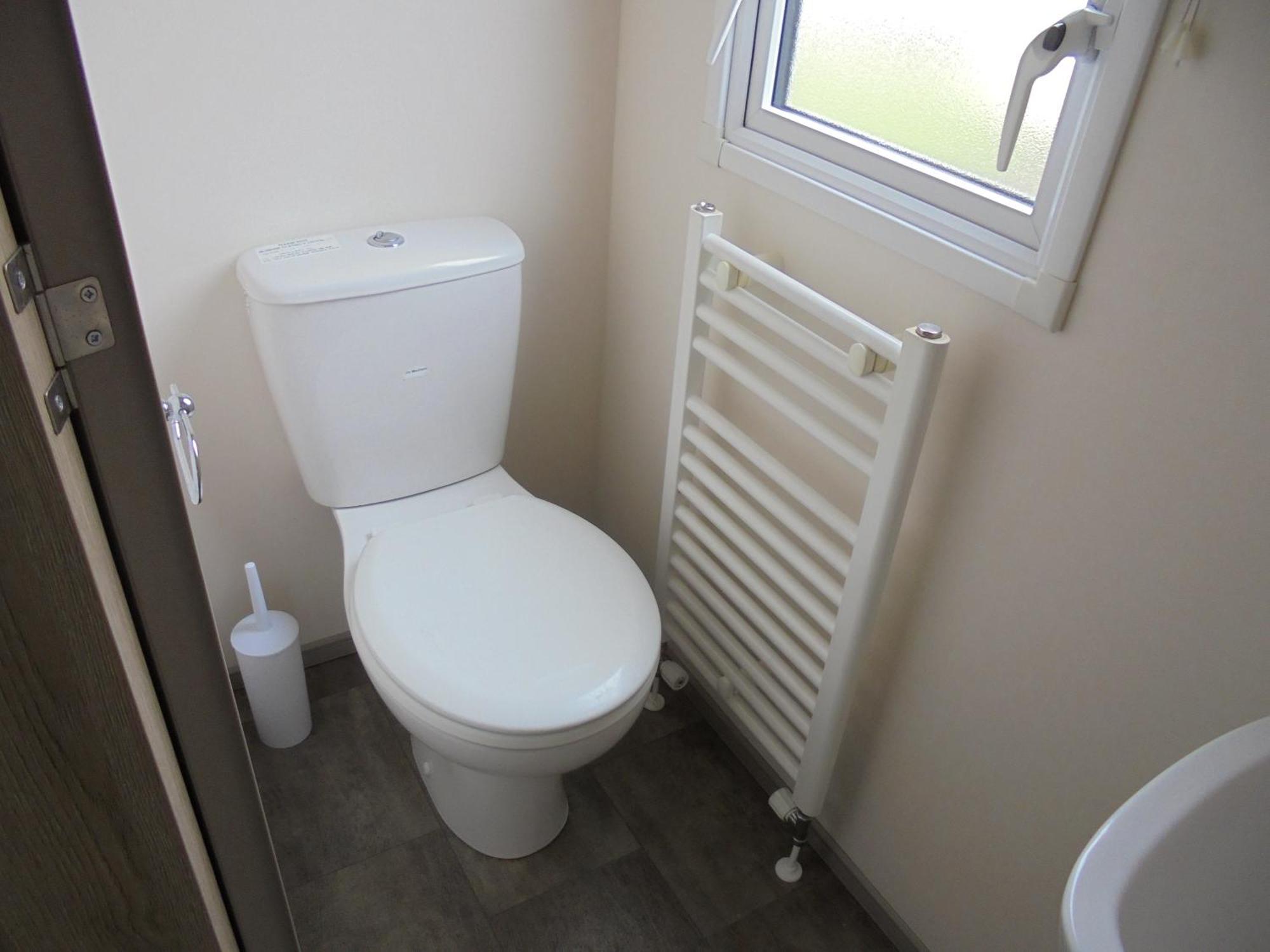 Kingfisher Merlin Ii 8 Berth Heated Holiday home